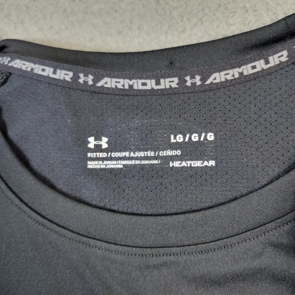 Under Armour T-Shirt Men's Large Short Sleeve Vented Breathable Lightweight NWD - Picture 3 of 14